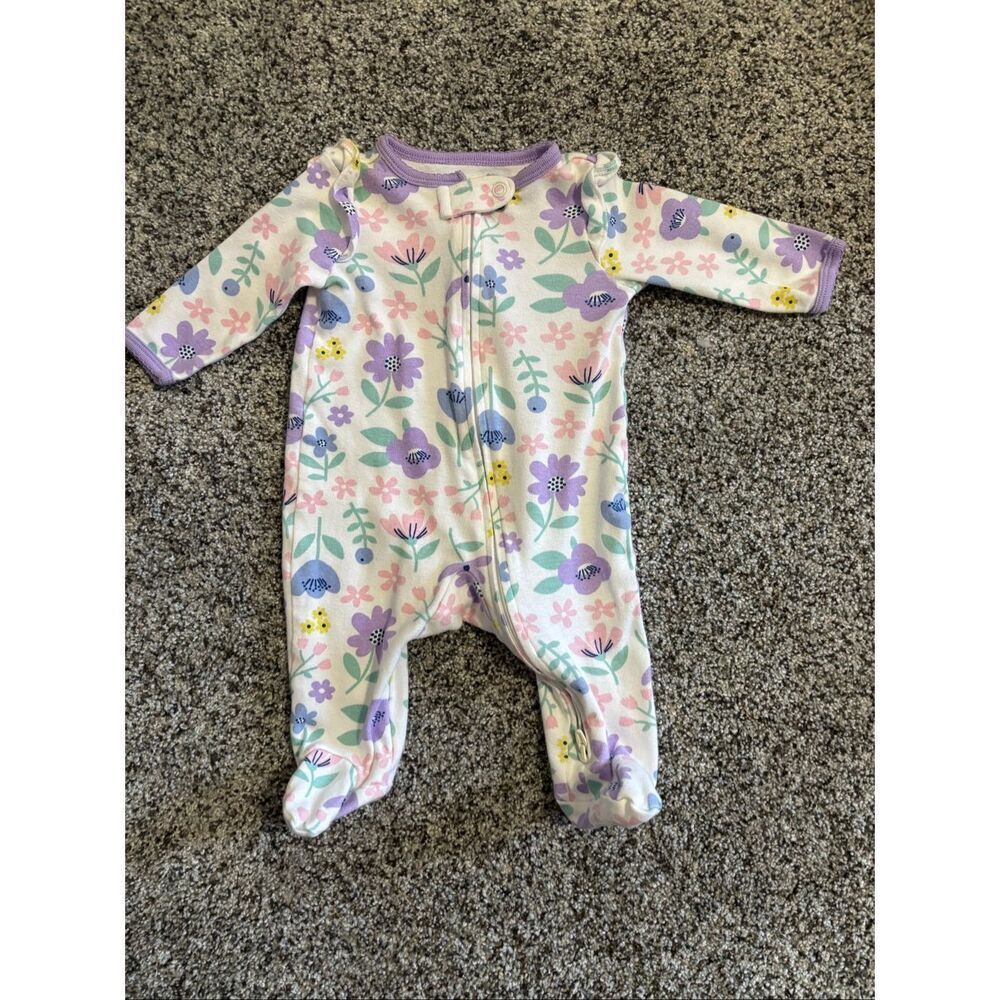 Carter’s Baby Sleeper - Picture 1 of 2